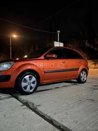 Kia Rio 2005, 390,411 km - 1.5 l - Salyan
