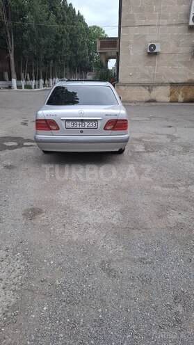 Mercedes E 240 1998, 249,420 km - 2.4 l - Ağstafa