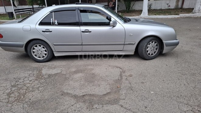 Mercedes E 240 1998, 249,420 km - 2.4 l - Ağstafa