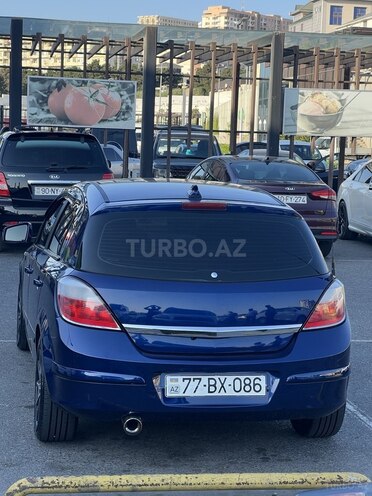 Opel Astra 2004, 238,000 km - 1.4 l - Bakı