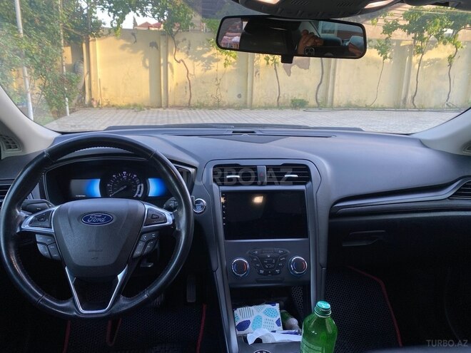 Ford Focus (North America) 2018, 111,677 km - 2.0 l - Bakı