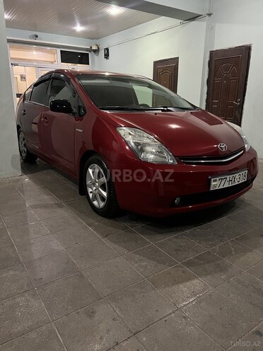 Toyota Prius-12