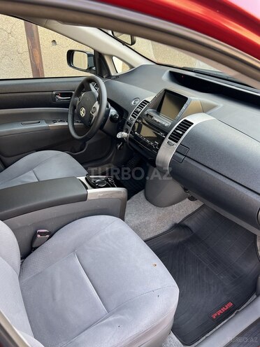 Toyota Prius-19
