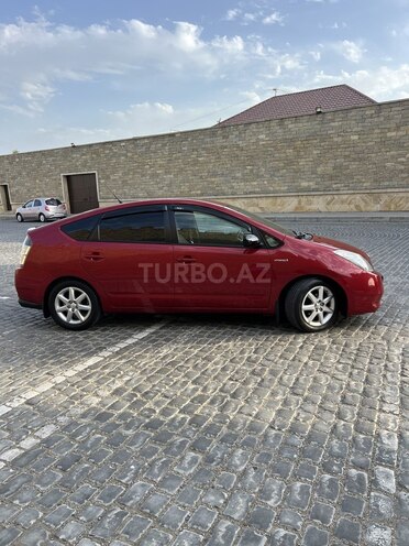 Toyota Prius-5