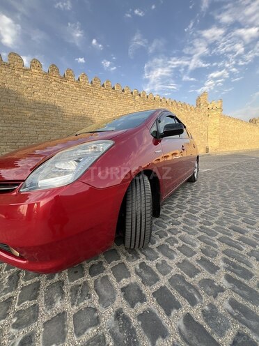Toyota Prius-4