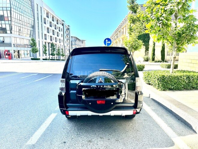 Mitsubishi Pajero 2013, 167,300 km - 3.0 л - Bakı