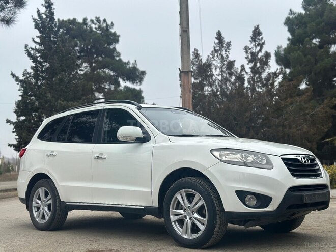 Hyundai Santa Fe 2010, 290,000 km - 3.5 l - Salyan