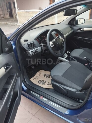 Opel Astra 2009, 255,000 km - 1.4 l - Bakı