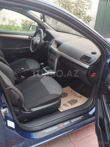 Opel Astra 2009, 255,000 km - 1.4 l - Bakı