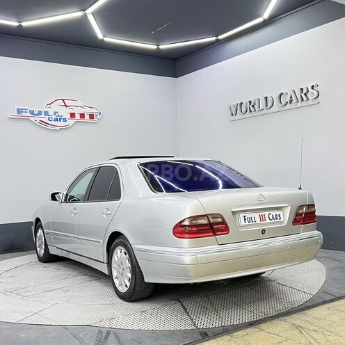 Mercedes E 270 2001, 222,111 km - 2.7 l - Sumqayıt