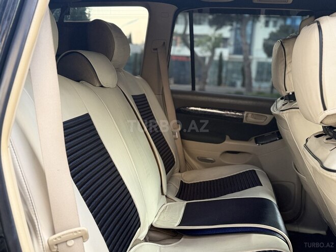 Toyota Land Cruiser Prado-8