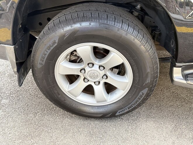 Toyota Land Cruiser Prado-10