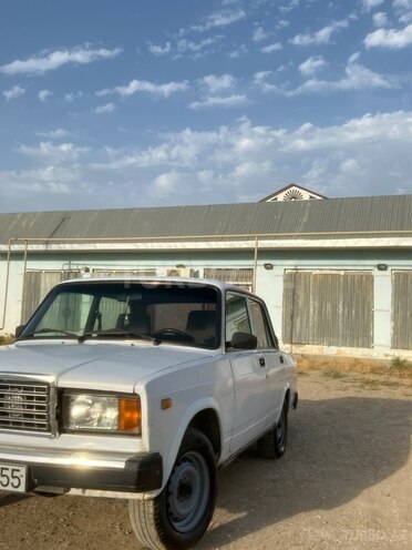 LADA (VAZ) 2107 2000, 46,437 km - 1.6 l - Salyan