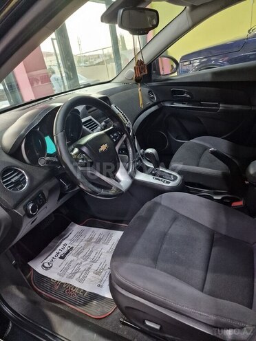 Chevrolet Cruze-8