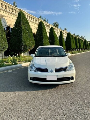 Nissan Tiida-8