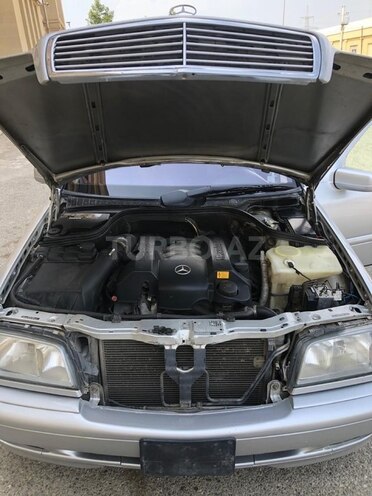 Mercedes C 280 2000, 350,000 km - 2.8 l - Bakı