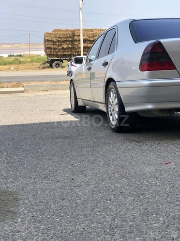 Mercedes C 280 2000, 350,000 km - 2.8 l - Bakı