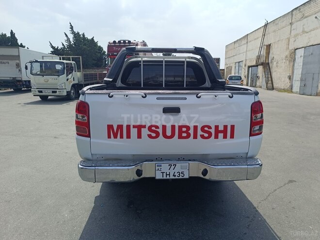 Mitsubishi L200 2016, 190,741 km - 2.4 l - Bakı