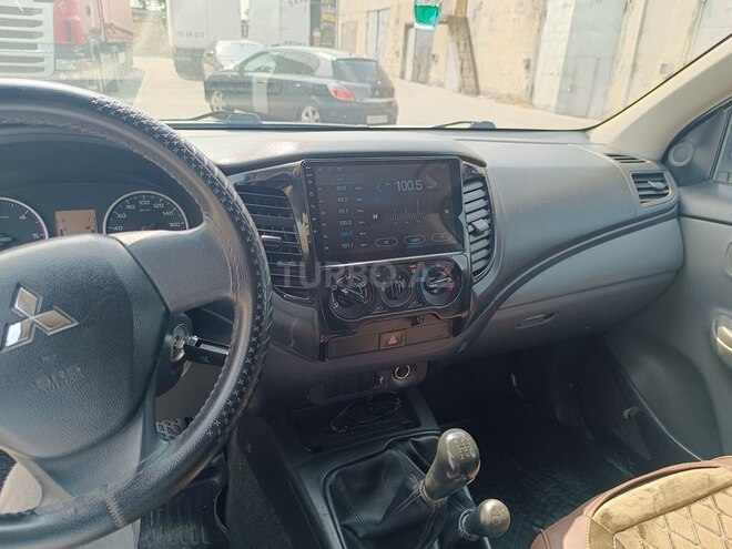 Mitsubishi L200 2016, 190,741 km - 2.4 l - Bakı