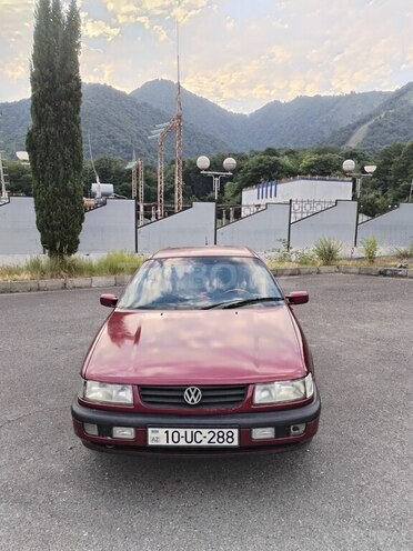 Volkswagen Passat 1995, 330,000 km - 2.0 л - Qəbələ