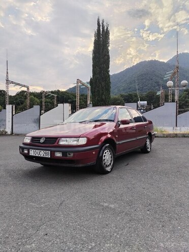 Volkswagen Passat 1995, 330,000 km - 2.0 л - Qəbələ