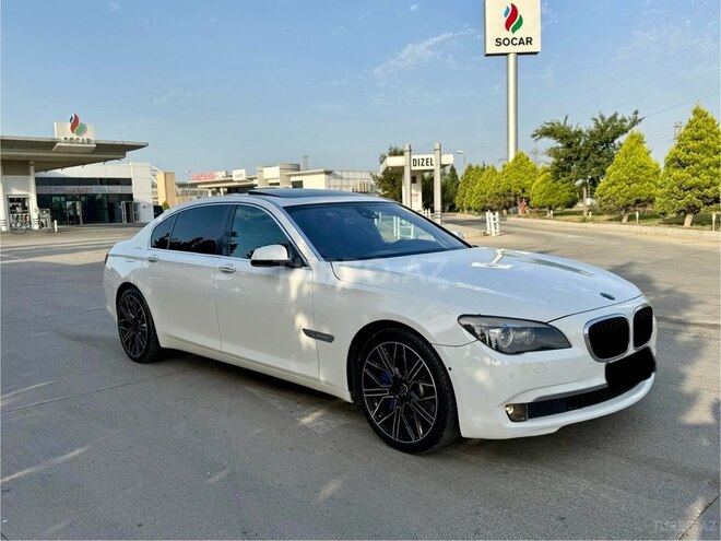BMW 750 2010, 255,000 km - 4.4 l - Bakı