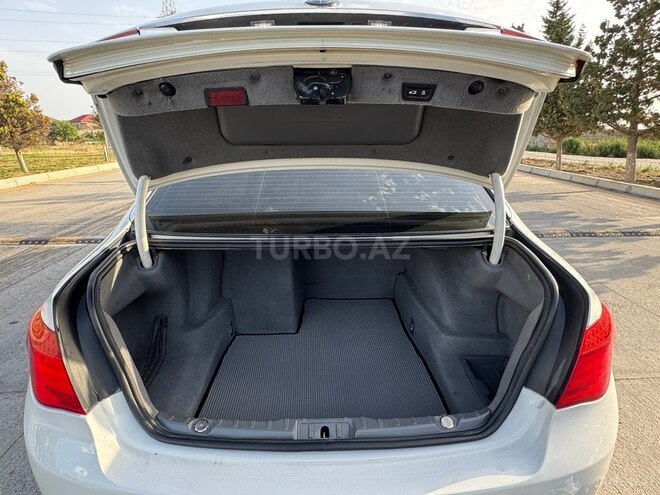 BMW 750 2010, 255,000 km - 4.4 l - Bakı