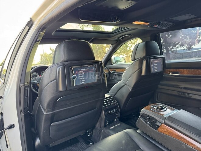 BMW 750 2010, 255,000 km - 4.4 l - Bakı