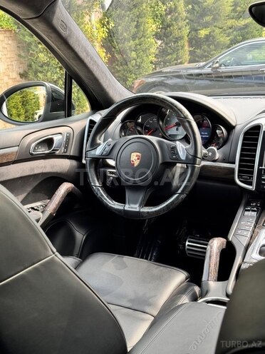 Porsche Cayenne GTS 2013, 117,000 km - 4.8 l - Bakı