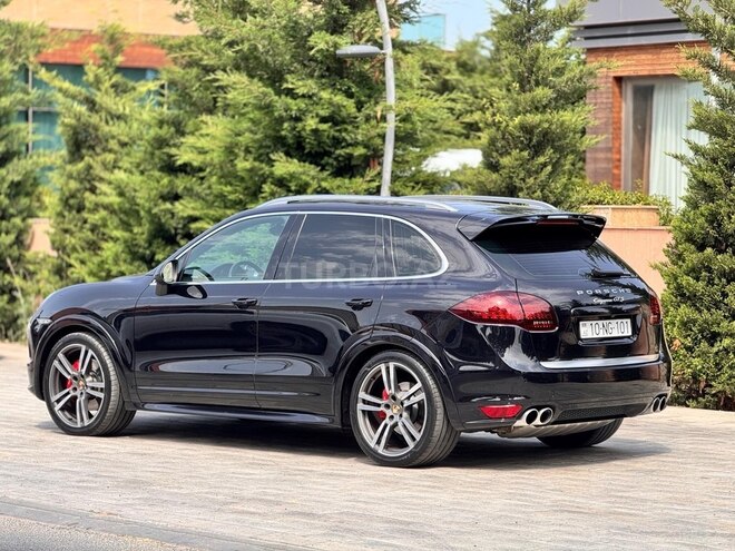 Porsche Cayenne GTS 2013, 117,000 km - 4.8 l - Bakı