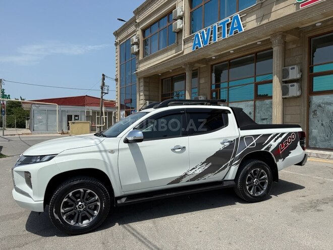 Mitsubishi L200 2023, 24,300 km - 2.4 l - Bakı