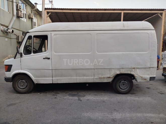 Mercedes 208 D 1994, 486,500 km - 2.3 l - Bakı