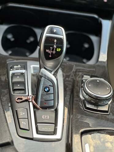 BMW 528 2016, 290,000 km - 2.0 l - Gəncə