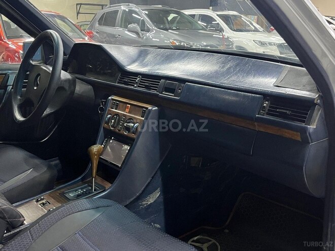 Mercedes E 230 1995, 485,211 km - 2.3 l - Sumqayıt