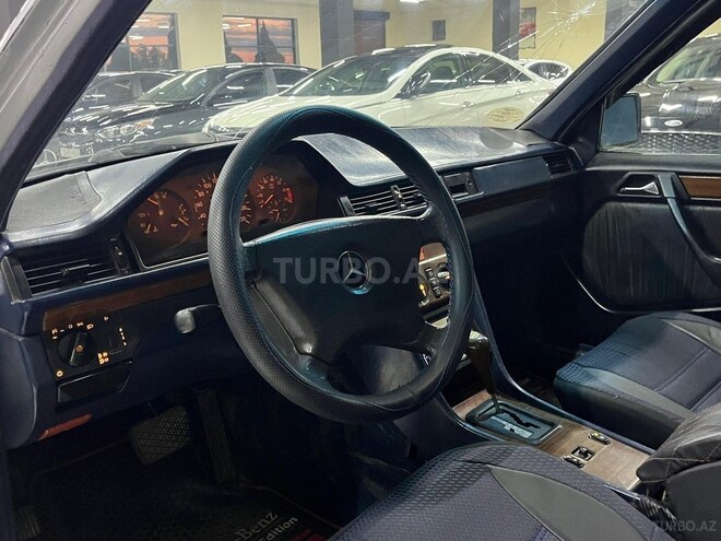 Mercedes E 230 1995, 485,211 km - 2.3 l - Sumqayıt