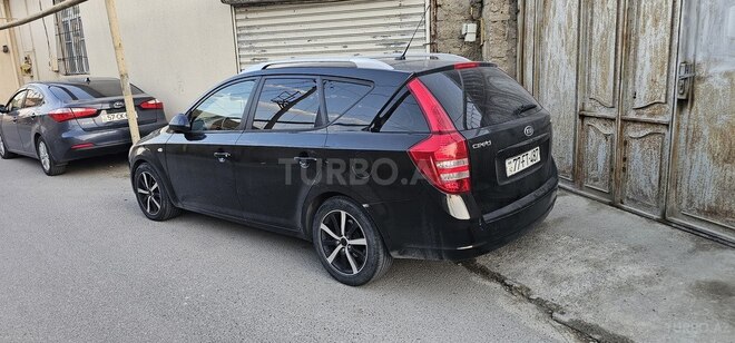 Kia Ceed 2008, 318,291 km - 1.6 л - Bakı