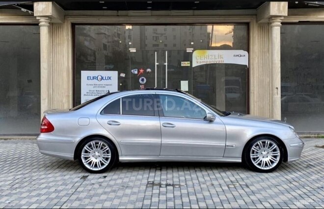 Mercedes E 240 2002, 270,000 km - 2.6 l - Bakı