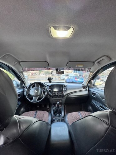 Mitsubishi L200 2021, 165,000 km - 2.4 л - Bakı