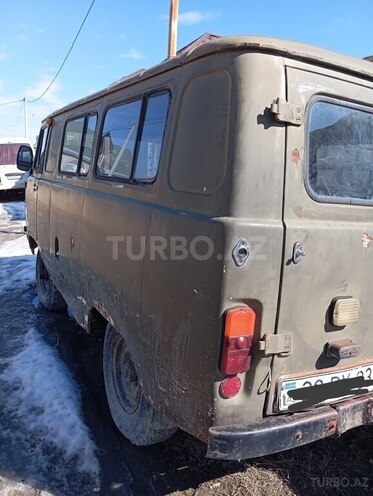 UAZ 452 1978, 550,000 km - 2.4 л - Qusar