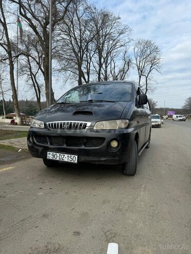 Hyundai H-1 2003, 350,000 km - 2.5 l - Masallı