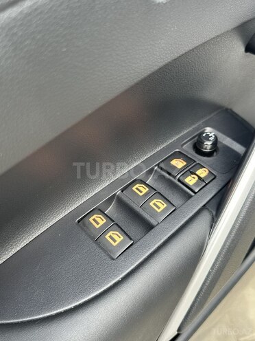 Toyota Corolla Cross 2024, 16,000 km - 2.0 l - Bakı