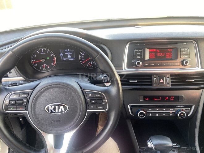 Kia K5-10