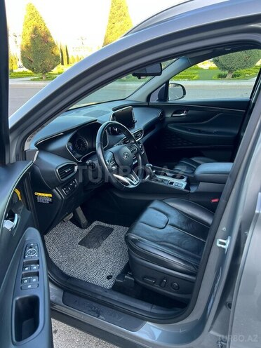 Hyundai Santa Fe-16
