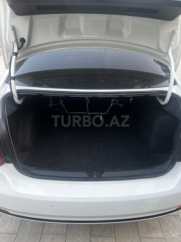 Volkswagen Polo 2015, 153,989 km - 1.6 l - Bakı