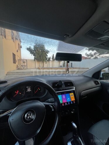 Volkswagen Polo 2015, 153,989 km - 1.6 l - Bakı