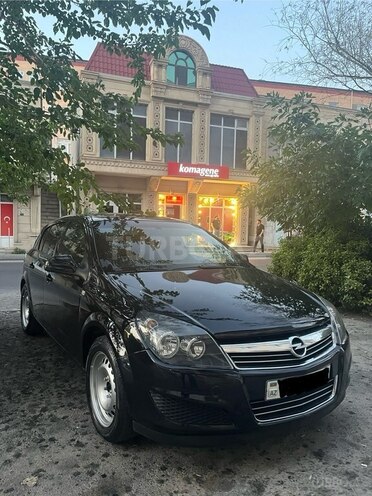 Opel Astra 2010, 228,000 km - 1.4 l - Bakı