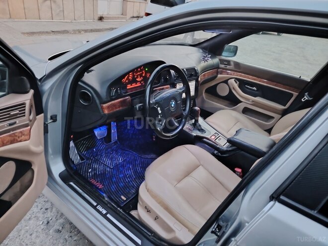 BMW 528 1996, 325,000 km - 2.8 l - Sumqayıt