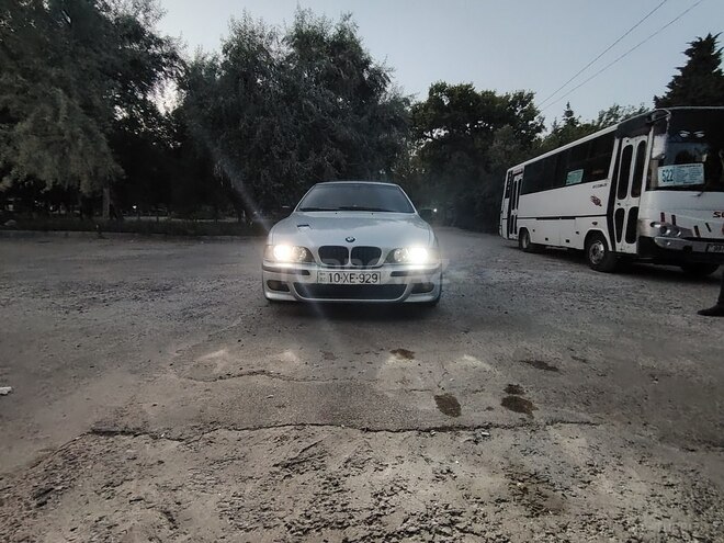 BMW 528 1996, 325,000 km - 2.8 l - Sumqayıt