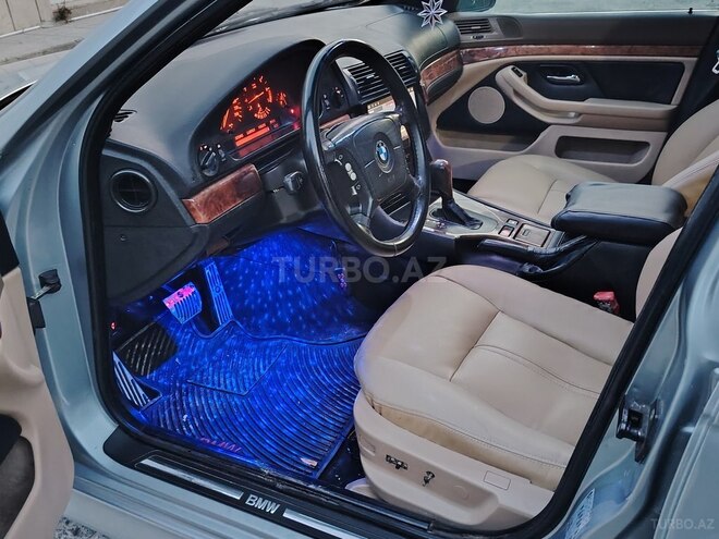 BMW 528 1996, 325,000 km - 2.8 l - Sumqayıt