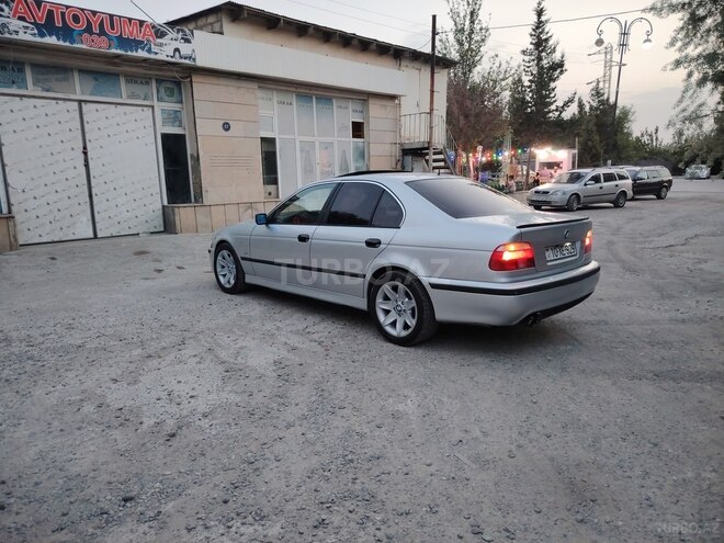 BMW 528 1996, 325,000 km - 2.8 l - Sumqayıt